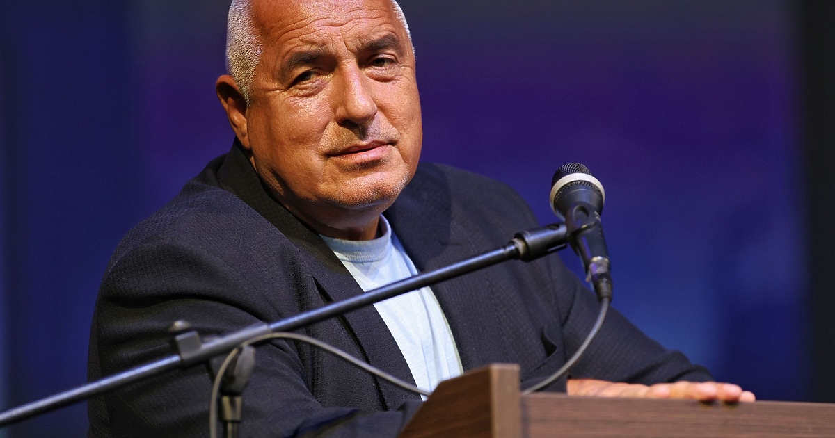 Нека в Столичния общински съвет (СОС) се разбират както могат.