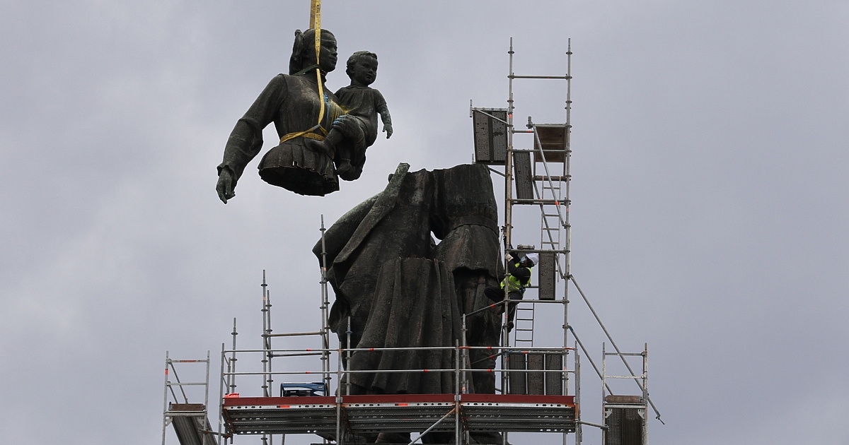 След ръцете дойде ред на главата - на съветския войник