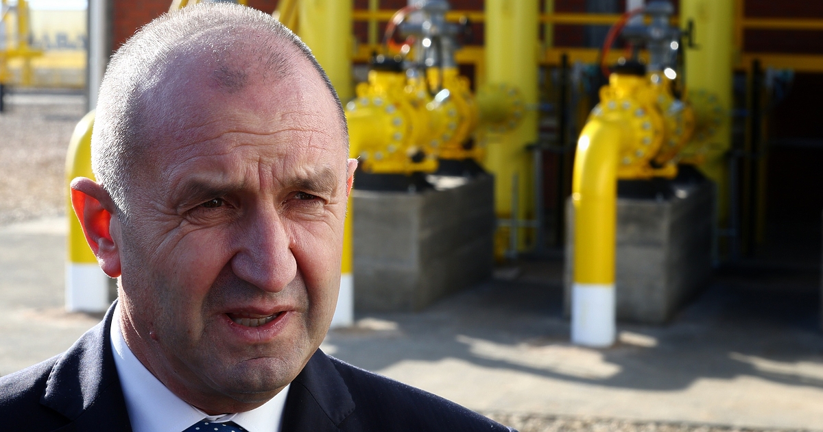 Четири дни преди Коледа трябва да сме приключили с Конституцията.