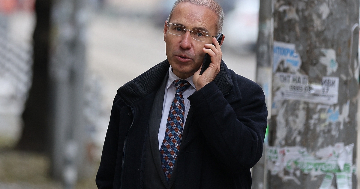 Висшият съдебен съвет може да купи или пък само да