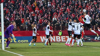 Лудогорец посече ЦСКА София в дългото добавено време на мача от