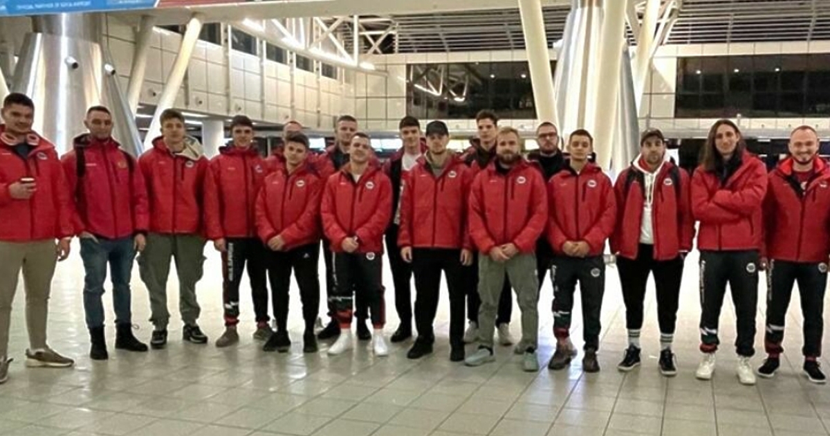 Българският национален отбор по хокей на лед за мъже бе