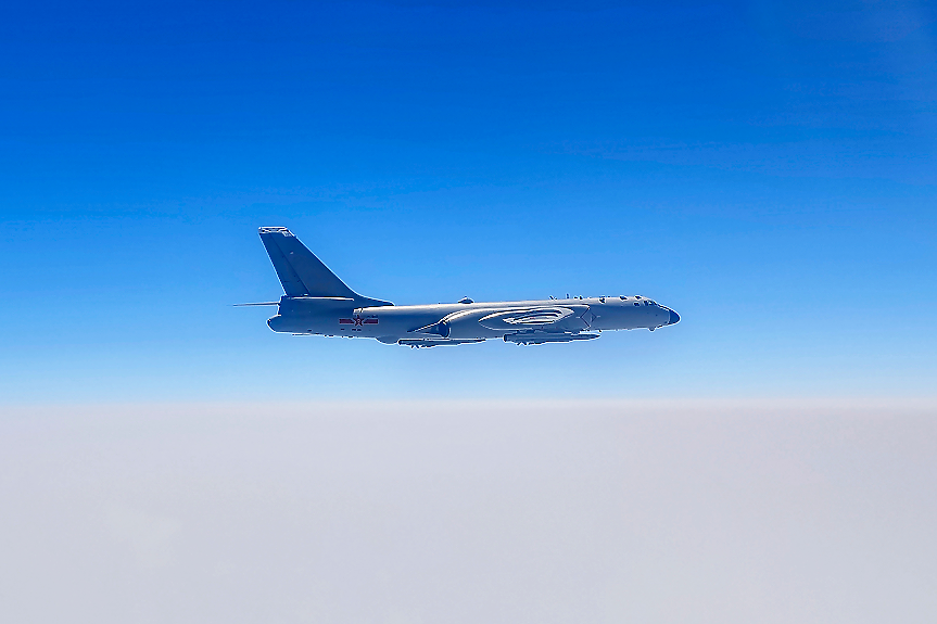 Китай изпрати военни самолети в близост до Тайван месец преди изборите на територията