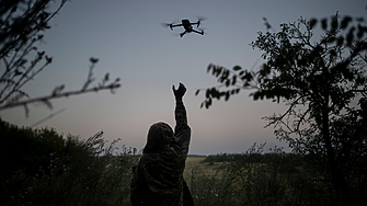 Зеленски: Разработваме тактики за борба срещу Русия с дронове