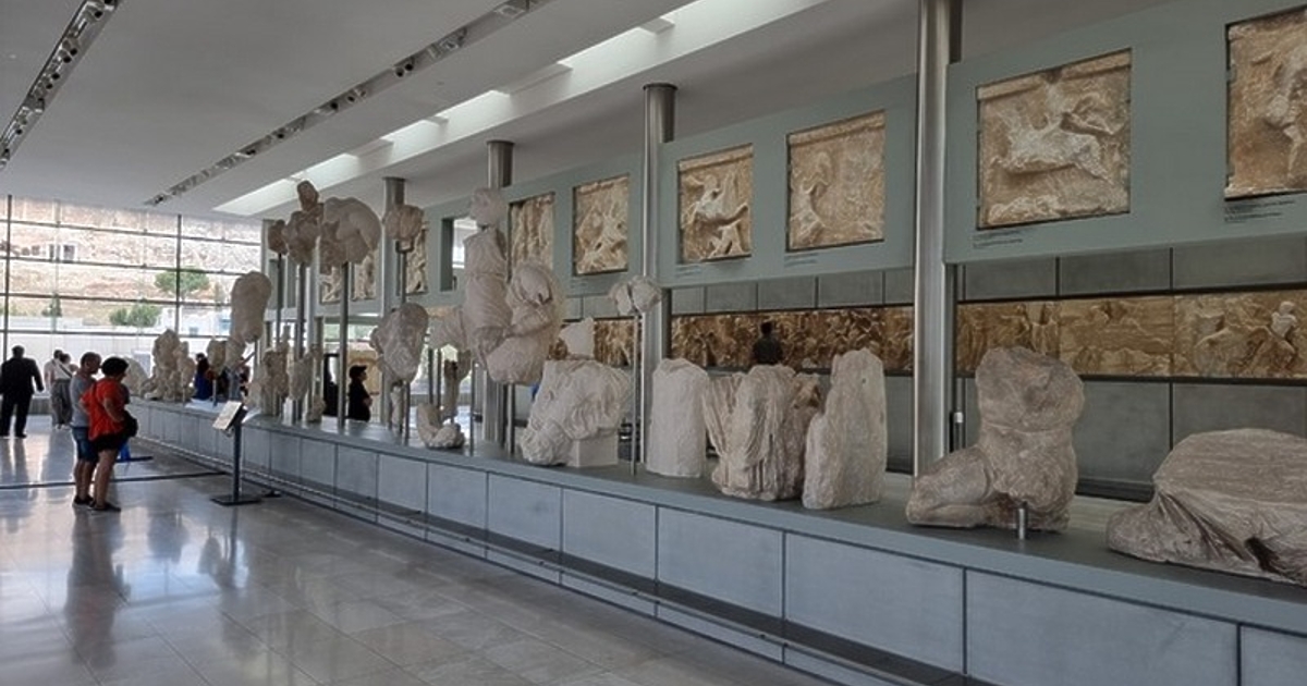 Отменената среща на британския премиер Риши Сунак с гръцкия му