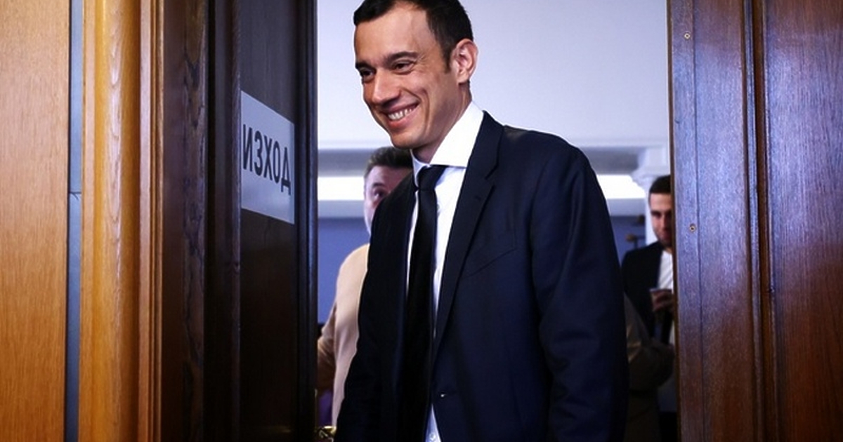 Изборът на председател на Столичния общински съвет (СОС) не търпи