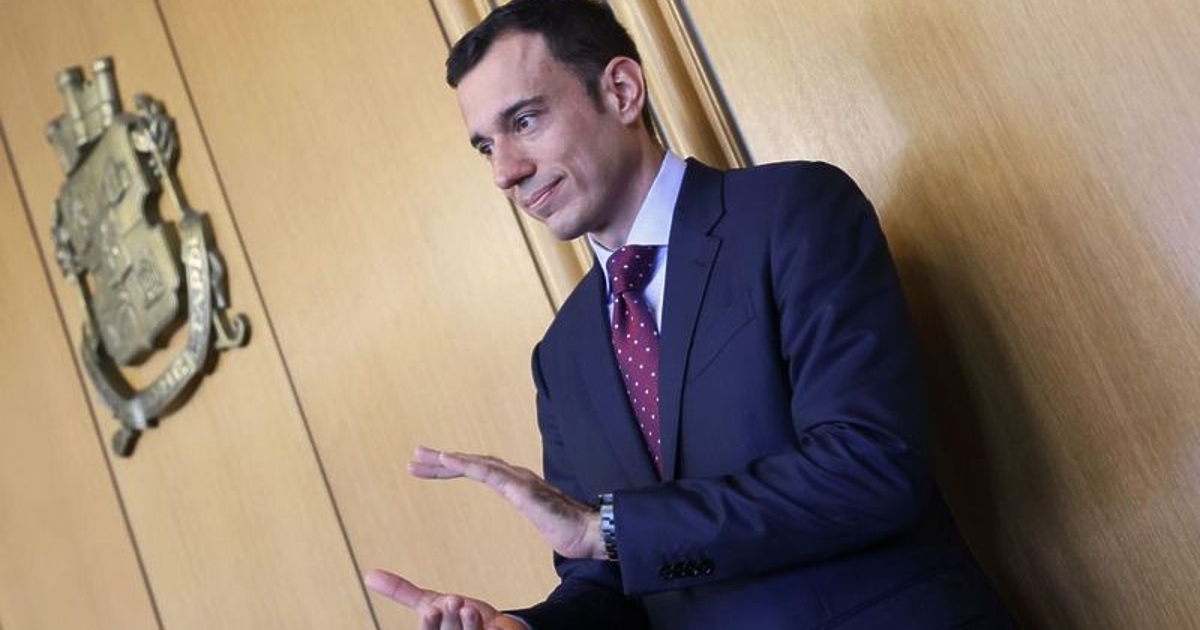 Кметът на София Васил Терзиев весе доклад в СОС с