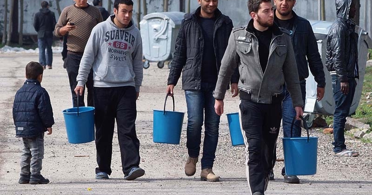 Няма договорена бройка за връщане на бежанци - шест хиляди