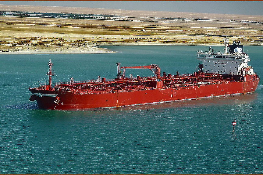 Иран задържа танкер с иракски суров петрол, предназначен за Турция