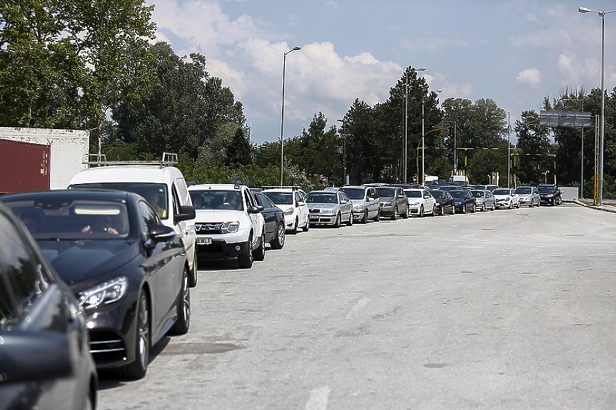 В Гърция вдигат таксите за леки коли по магистралите