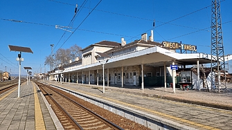 Мъж на 48 години загина след като бе ударен от