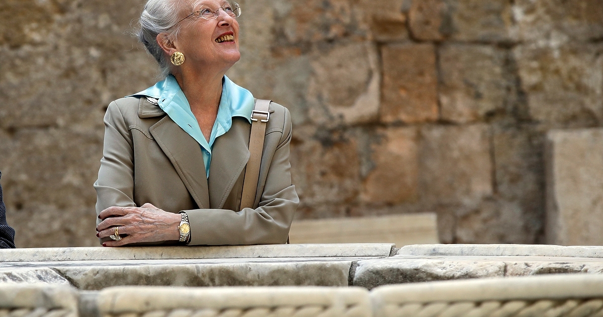 Принцеса Маргрете Александрин Торхилдур Ингрид се възкачва на престола на