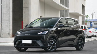 Компанията за електромобили Tesla вече не е шампион в производството