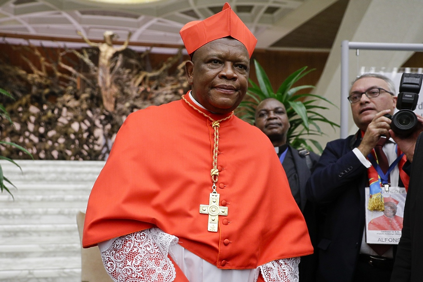 Облаци във Ватикана: африканските епископи обявиха бойкот на папата заради гей двойките
