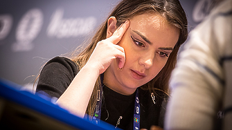 Нургюл Салимова и Иван Чепаринов поведоха след първия ден на Световното по ускорен шах