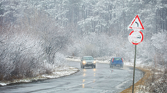 АПИ: Републиканските пътища са проходими при зимни условия