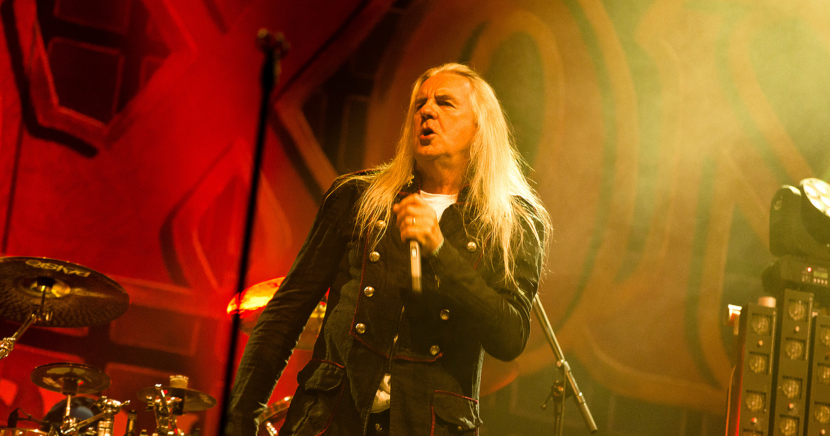 В кръга на шегата - сякаш нещо във времеотчитането на