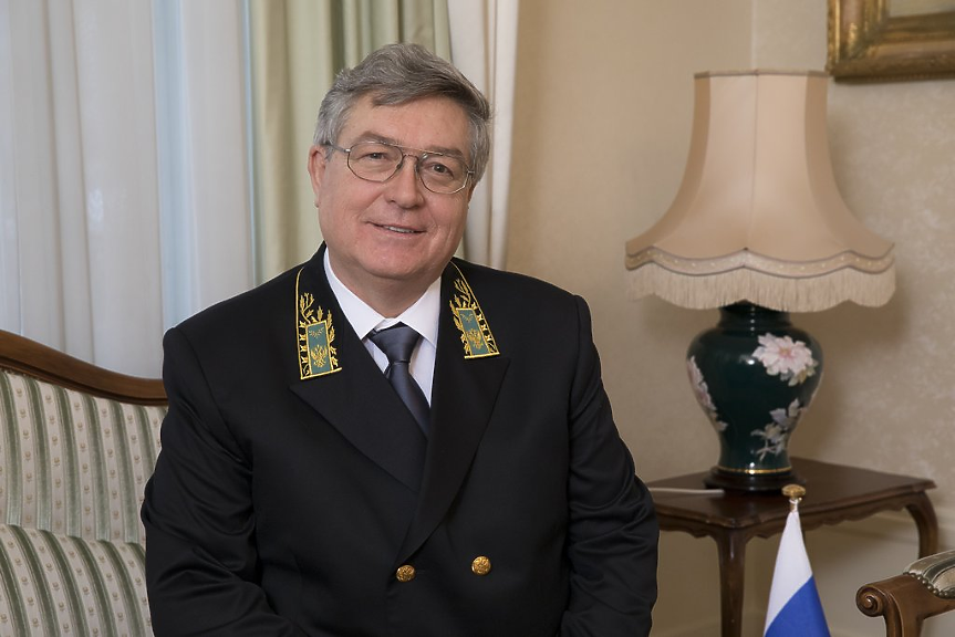 Руски посланик: Швейцарска мирна среща на върха за Украйна би била 