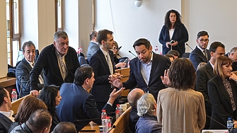 Близо два месеца след изборите Столичният общински съвет съвет продължава