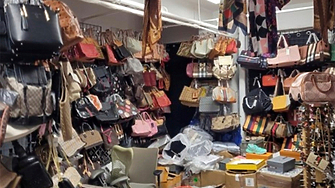 Европейските производители на дрехи на козметични продукти и на детски