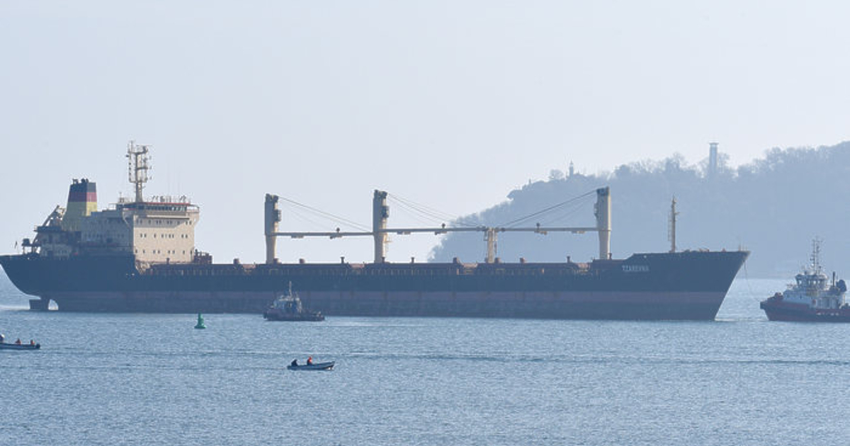 Шестима станаха арестуваните в Ирландия членове на екипажа на кораба