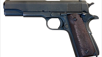 Шофьор е стрелял в посока на колата на друг водач след