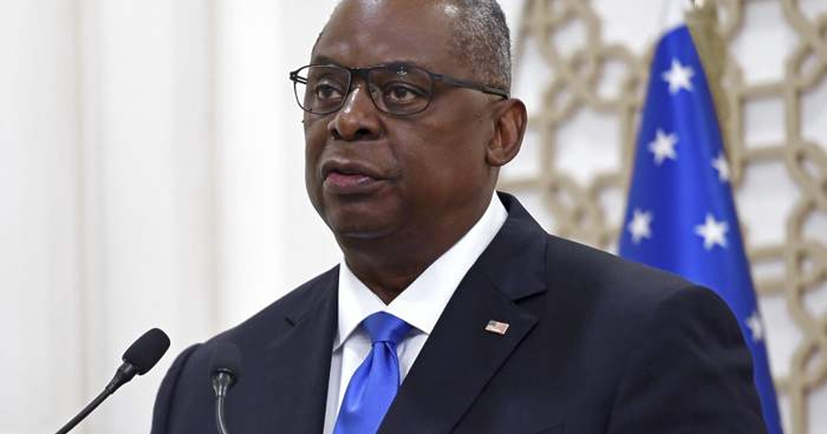 Министърът на отбраната на САЩ Лойд Остин снощи е бил