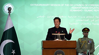 Пакистански съд осъди днес бившия премиер Имран Хан на 10