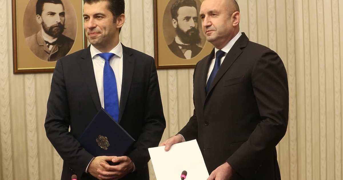 До лансирането на Кирил Петков и Асен Василев от президента