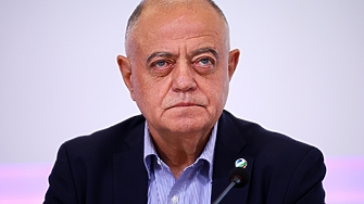 Съпредседателят на Демократична България Атанас Атанасов съобщи на профила си