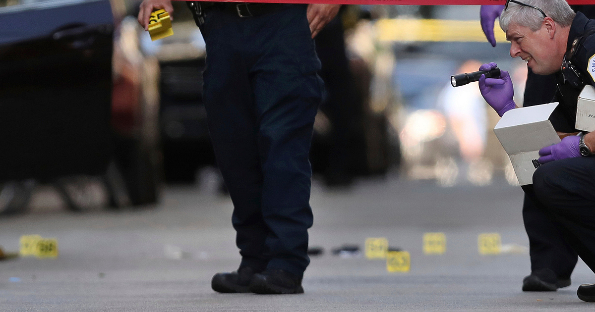 Един наистина нечовешки акт…  Нанесъл е десетки удари на майка