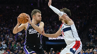 Александър Везенков се завърна в игра за Сакраменто Кингс след