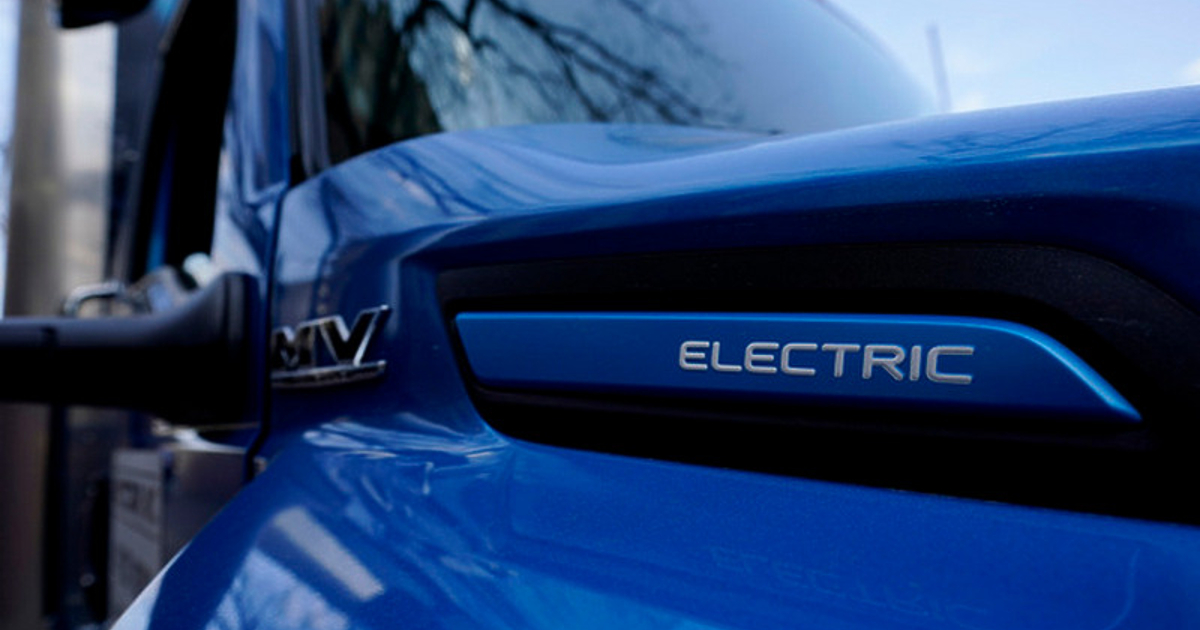 Продажбите на нови камиони, ванове и автобуси в страните от