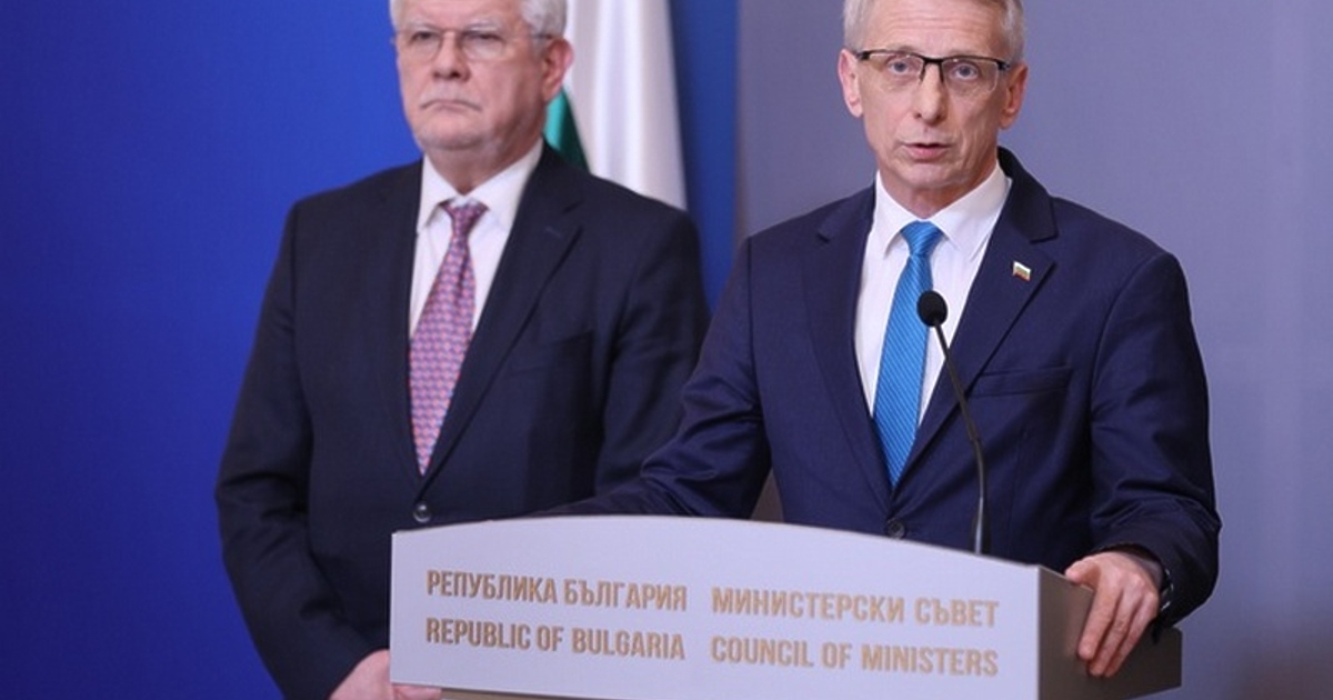 Кабинетът продължава да търси работещ вариант за споразумение с представителите