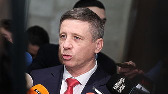 Разпадът при Възраждане придоби днес нови измерения след като депутати