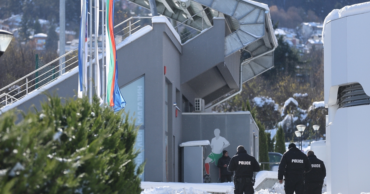 Трима членове на Изпълкома на БФС - Емил Костадинов, Румян