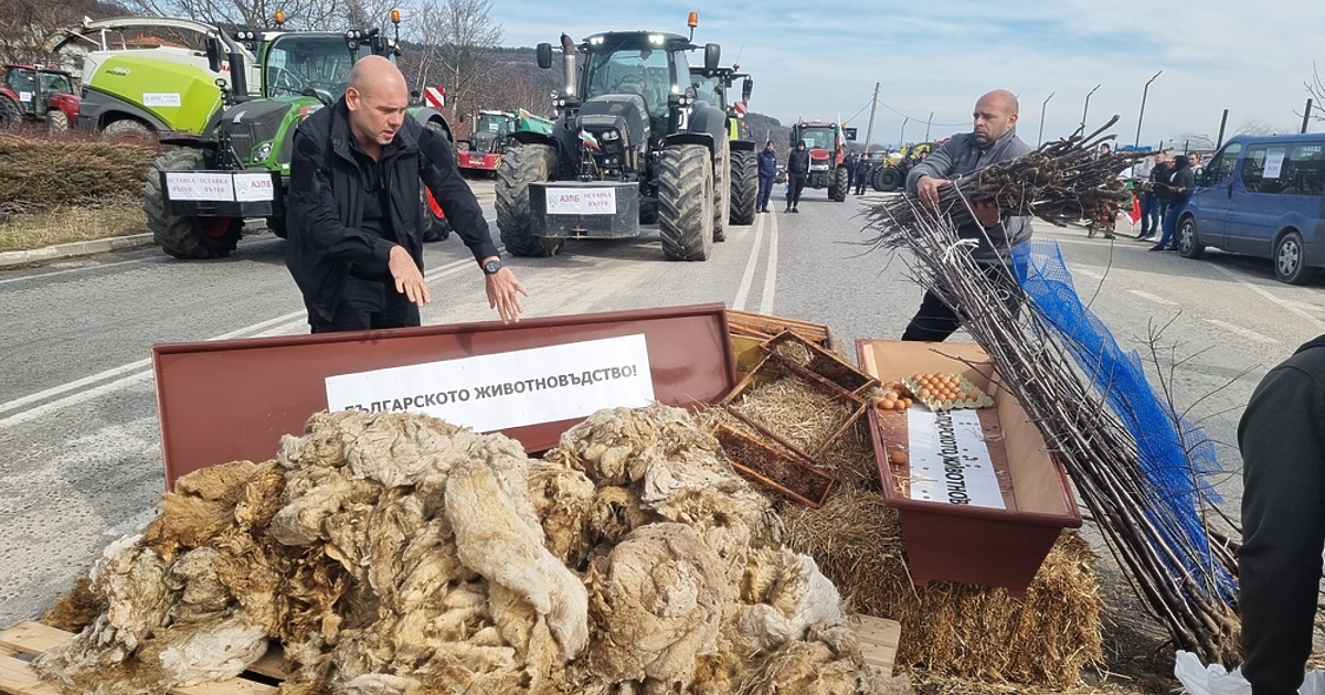 Втори ден земеделски производители в страната излязоха на протест. Този
