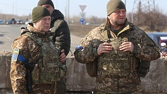 Главнокомандващ на армия активно участваща в тотална война не се