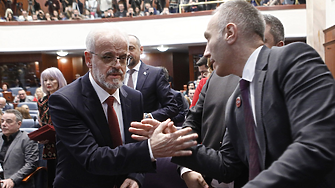 Новото техническо правителство в Скопие: за първи път етнически албанец става премиер