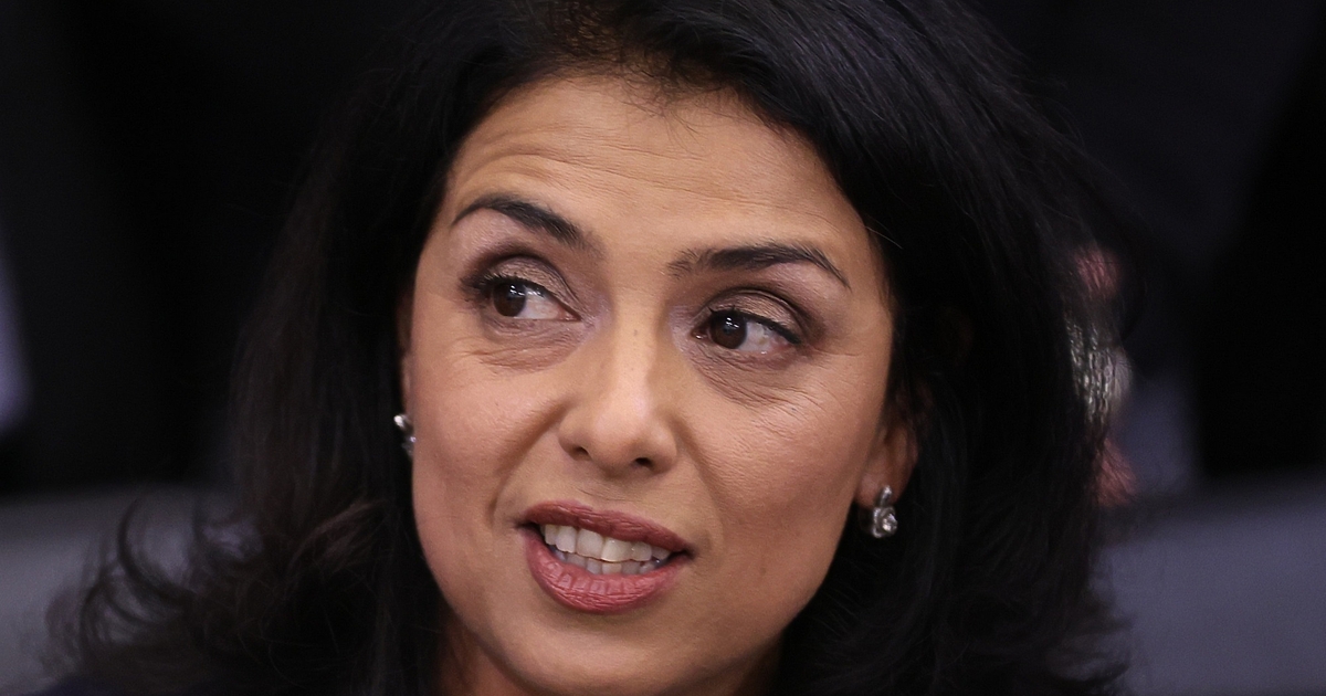 Време е партийните централи да спрат да се месят в