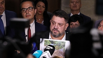 Бойко Борисов ще изчака некоалиционните партньори да ударят електоралното дъно и