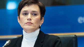 Евгения Кара Мурза е съпруга на руския дисидент Владимир Кара Мурза осъден