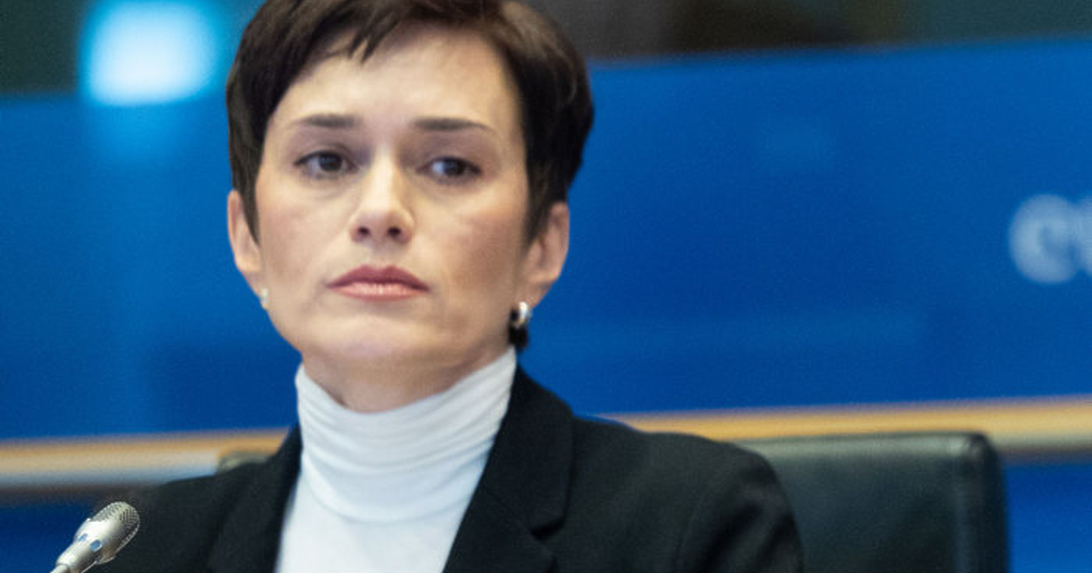 Евгения Кара-Мурза е съпруга на руския дисидент Владимир Кара-Мурза, осъден