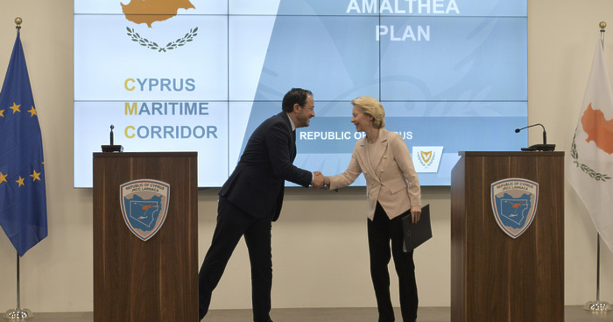 ЕС подкрепя дългоочаквания морски коридор, позволяващ изпращането на помощ от