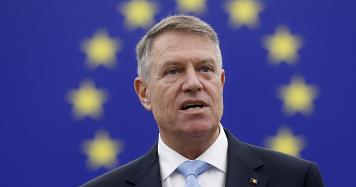 Румънският президент Клаус Йоханис обмисля да се кандидатира за генерален