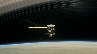 На една от луните на Сатурн Енцелад космическата сонда
