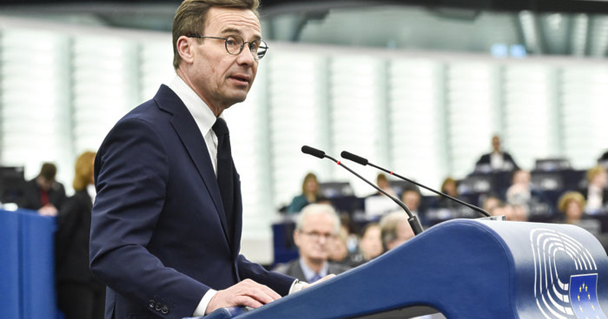 Изпращането на войски в Украйна не е актуално в момента,