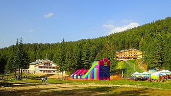 Входът към долината на връх Мальовица емблемата на българското планинарство