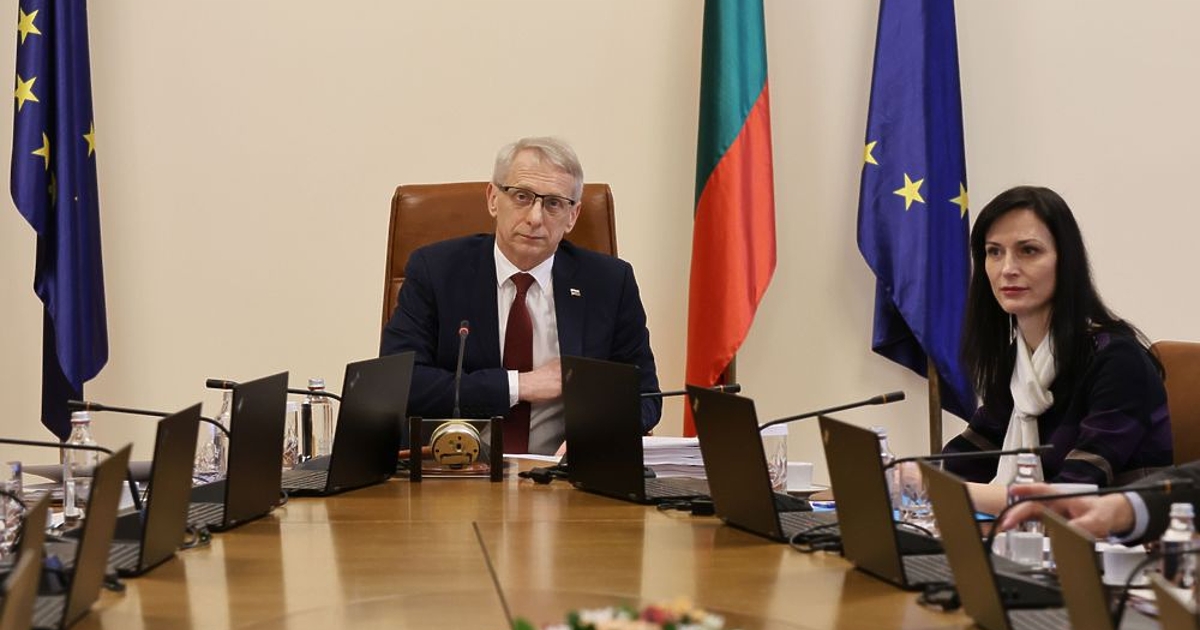 Нормално е, когато се инициира политическо обсъждане по важни въпроси,