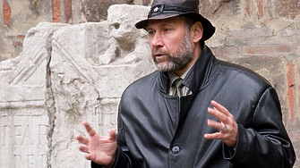 Популярният български археолог проф Николай Овчаров известен със своите проучвания